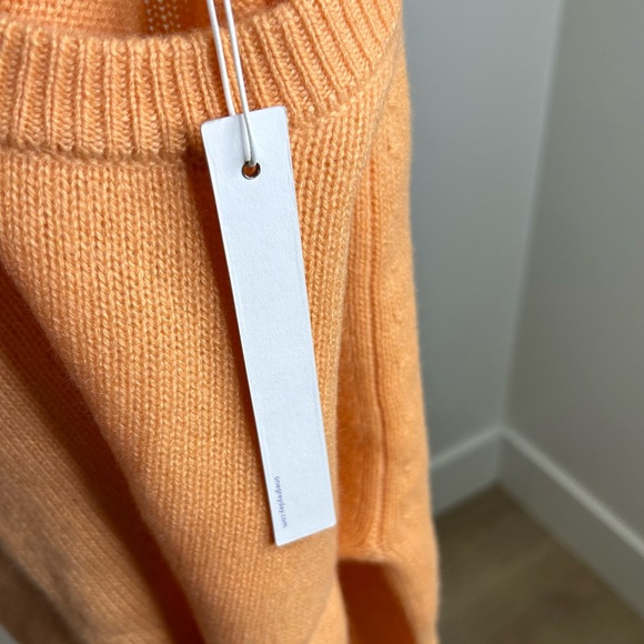 NWT One Grey Day 100% Cashmere Blakely Crew Neck Sweater Orange Size  Small - Picture 14 of 16